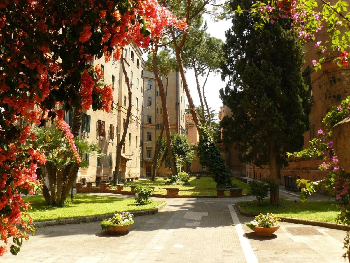 Dimora Del Papa Apartments Ρώμη Εξωτερικό φωτογραφία